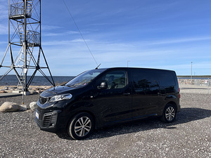 Müüa Peugeot Traveller (9 foto / 11)
