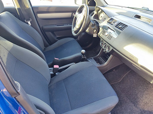 Suzuki Swift 1,3 diisel, väga öko ja soodne (3 foto / 6)