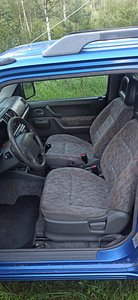 Suzuki Jimny (6 фото из 8)