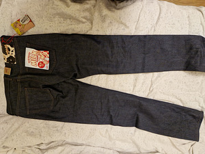 NAKED & FAMOUS DENIM Jeans Super Guy - Milk Selvedge (2 foto / 10)