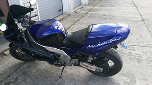 Ямаха YZF 1000 R Тандерейс (4 фото из 10)