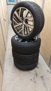 Uued MB valuveljed koos uute Pirelli suverehvidega 245/45R19 (6 foto / 10)
