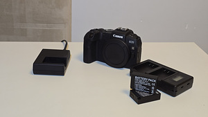 Canon RP (2 foto / 4)