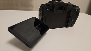 Canon RP (3 foto / 4)