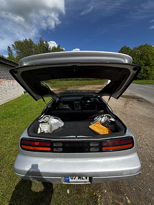 Nissan 300ZX RHD atm (4 foto / 10)
