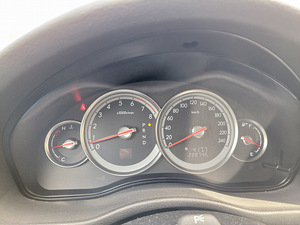 Subaru Legacy (11 фото из 11)