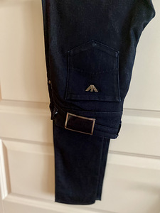 Джинсы Armani (2 фото из 2)