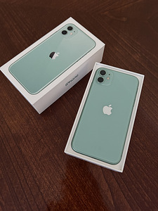 iPhone 11 128ГБ (1 фото из 3)