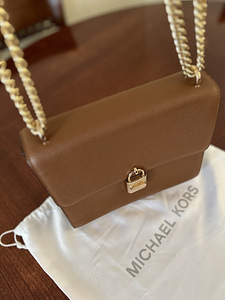 Michael KORS (5 foto / 6)