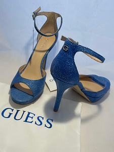 Kingad GUESS Blue 40 (1 foto / 2)