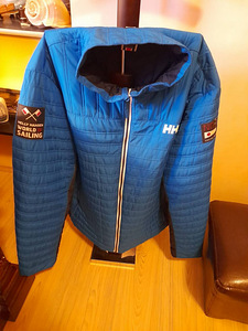 Helly Hansen veekindel jope (1 foto / 2)
