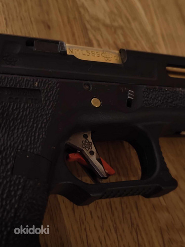Продам страйкбольный пистолет Glock 17. (фото #4)