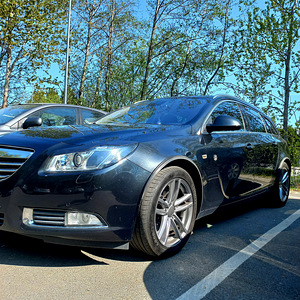 OPEL INSIGNIA 2.0 TURBO 165KW 2011 (3 foto / 10)