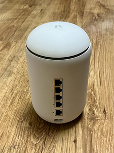 Unifi Dream Machine (б/у) (2 фото из 2)