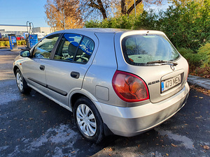 Nissan Almera N16 (2 foto / 15)