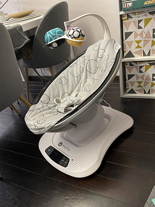 4moms MamaRoo® 4 Infant Seat - Multi-Plush (1 foto / 4)