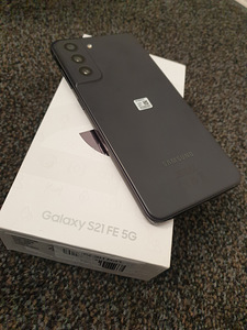 Samsung Galaxy S21 FE 256Gb Black (1 foto / 2)