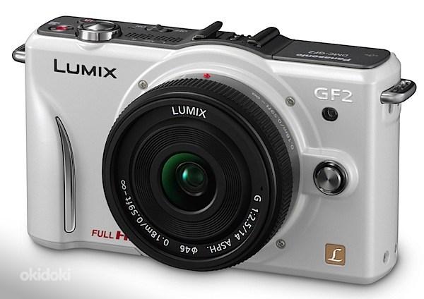 Panasonic Lumix DMC-GF2 G Vario 14-42mm f/3.5-5.6 (foto #2)