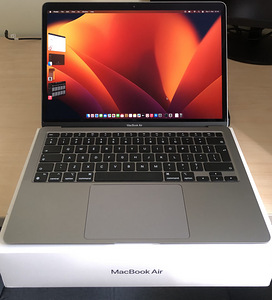 MacBook Air M1 2020 (3 foto / 4)