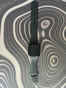 Apple Watch SE 2022 GPS + Cellular (1 foto / 2)