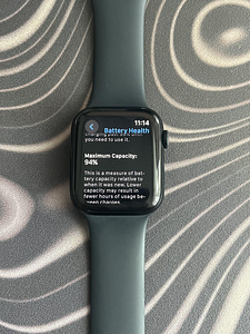 Apple Watch SE 2022 GPS + Cellular (2 foto / 2)