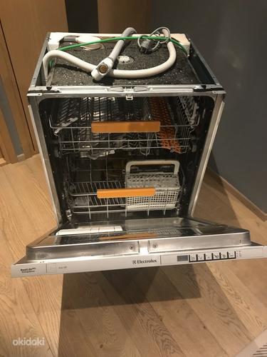 Встраиваемая посудомоечная машина б/у Electrolux Real Life (фото #2)