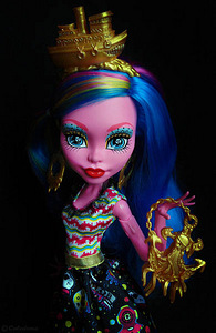 Koletis kõrge Monster high (2 foto / 3)