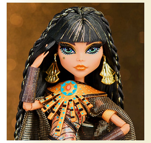 Monster High Cleo De Nile Haunt Couture Midnight Runway lelle. (2 foto no 8)