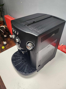 Delonghi ESAM 4000 espressomasin (4 foto / 4)
