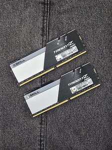 G.skill trident z Neo 2x16gb 3600 CL16 (2 foto / 8)