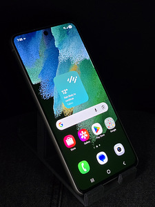 Samsung Galaxy S21 FE 5G (9 фото из 10)