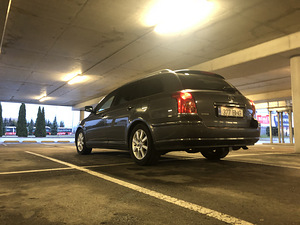Toyota Avensis 2.2 130kw D-Cat (6 foto / 11)