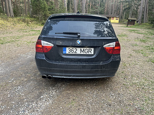 BMW 320D 120kw manuaal (5 foto / 6)