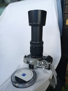 Olympus M.Zuiko Digital ED 40-150mm f/4-5.6 R (Black) Lens (3 foto / 4)
