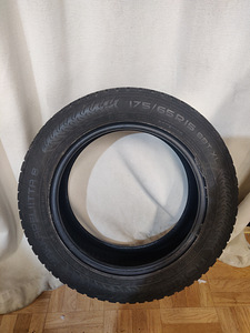Nokian Hakkapeliitta 8 naastrehvid mõõdus 175/65 R15 (6 foto / 6)