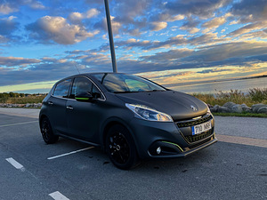 Peugeot 208 1.2 81kW (3 foto / 12)