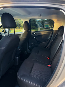 Peugeot 208 1.2 81kW (7 foto / 12)