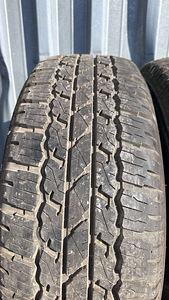 265/65R17 Bridgestone Dueler H/T + AT 684II (2 foto / 8)