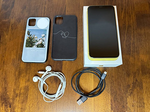 M: iPhone 11, 128GB (5 foto / 9)