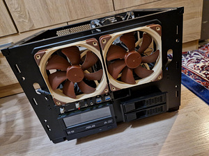 Gaming PC / Mänguri arvuti R7 2700x , Rx 5700 XT , 32gb DDR4 (4 foto / 9)
