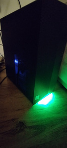 I5-10400F, RTX 2060, 16GB DDR4, 128GB M.2 (1 foto / 4)