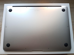 Macbook Air, Early 2015, 4GB RAM / 128 GB SSD (4 foto / 10)