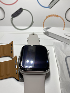 Ideaalne Apple Watch SE 44mm Silver Aluminium GPS (3 foto / 4)