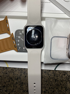 Ideaalne Apple Watch SE 44mm Silver Aluminium GPS (4 foto / 4)