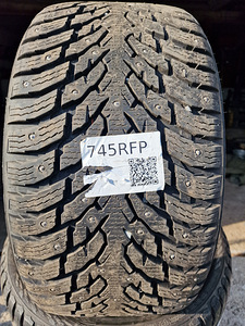 NOKIAN TYRES HAKKAPELIITTAS 9 295/35/R21 (1 foto / 4)
