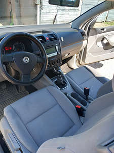 Продается Volkswagen Golf 5, 1.6 bensiin, 85kw (3 фото из 6)