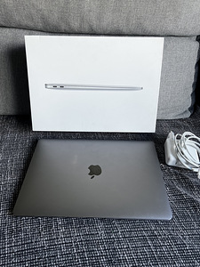 Macbook Air 13” 2020 M1 8/256GB Space Gray (1 foto / 6)