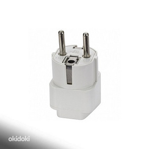 Universaalne adapter US UK AU ja EU pistikule (1 foto / 3)