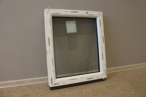 Mitteavatav plastic (PVC) aken, laiusega 600 mm (3 foto / 8)