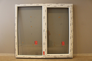 Kahe tiivaga PVC aken, laiusega 1600 mm (2 foto / 5)